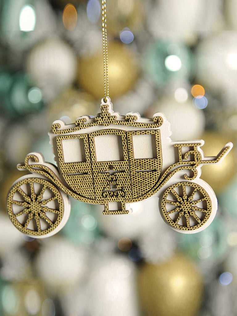 10cm Gold And White Lasercut Layered Carriage