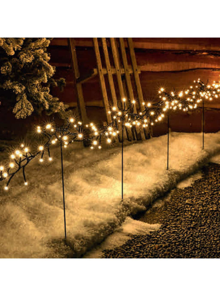 720 LED Multifunction Cluster Lights with 12 Stakes