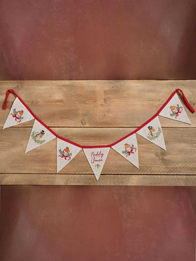 Welsh Robin Embroidery 7 Flag Bunting