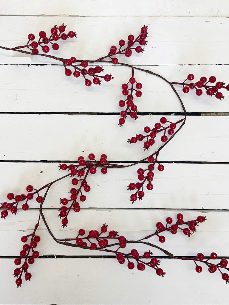 135cm Rosehip Garland - Red