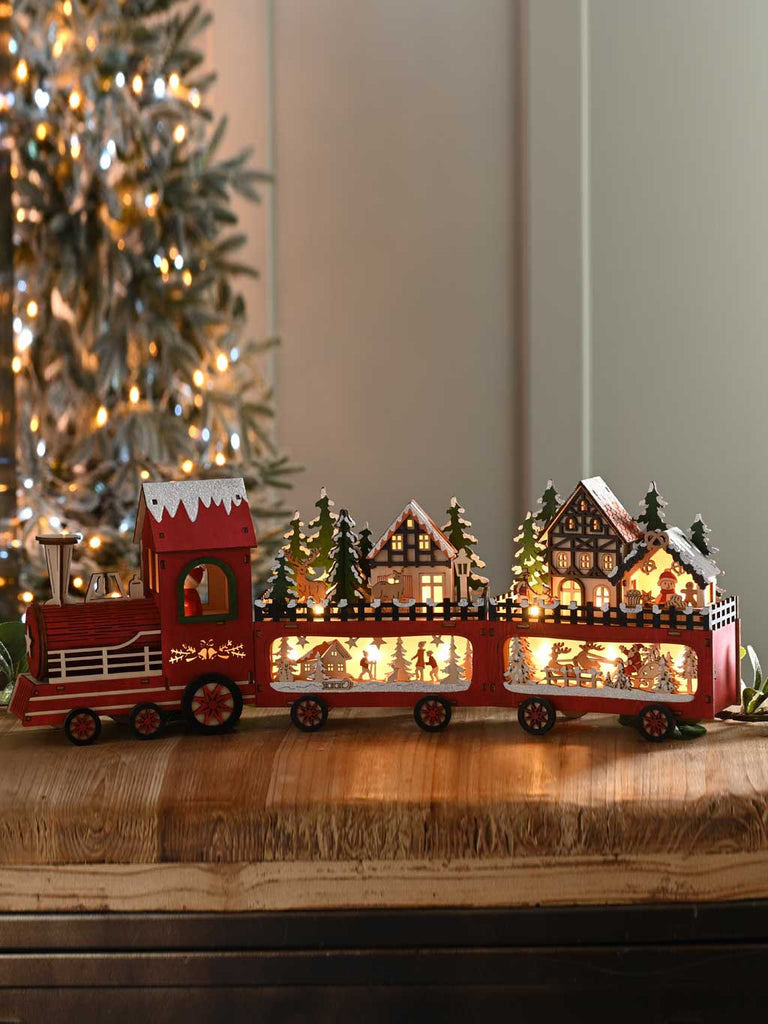 56cm B/O Lit Wooden Train Scene