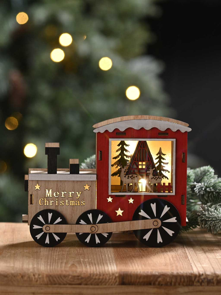 18cm B/O Lit Wooden Train with Reindeer Scene